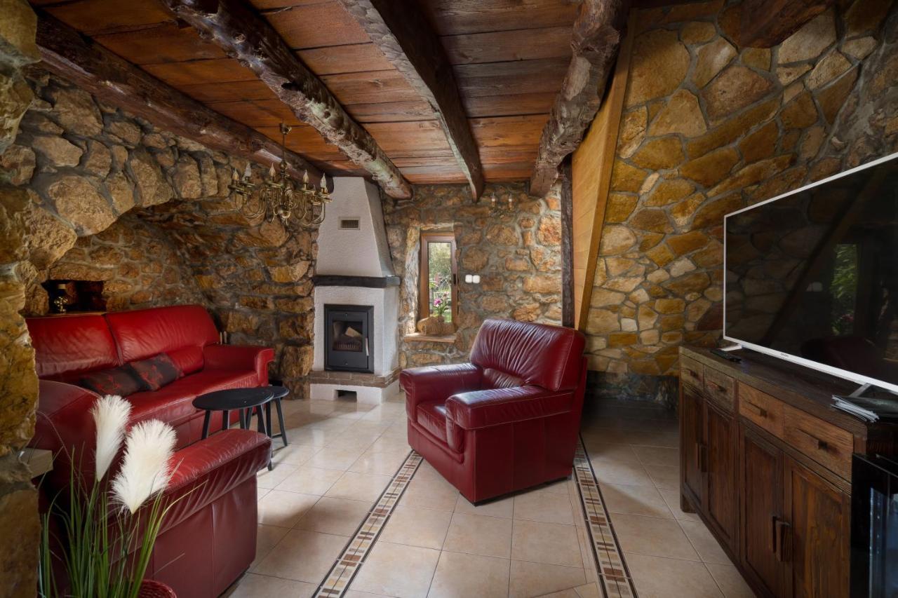 Stone Lady Holiday Home With Pool&Hot Tub,Sauna,Bbq,Garden Rasopasno 외부 사진