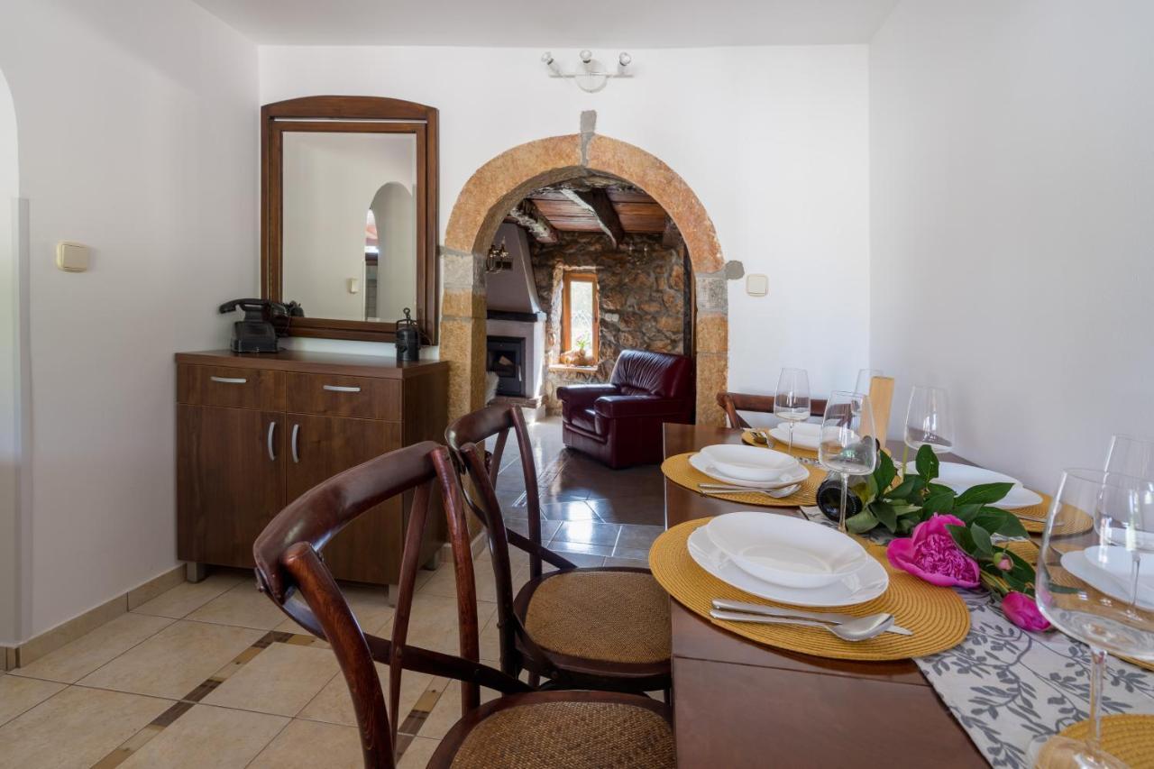 Stone Lady Holiday Home With Pool&Hot Tub,Sauna,Bbq,Garden Rasopasno 외부 사진