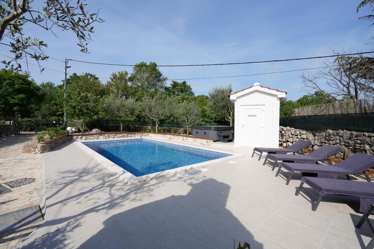 Stone Lady Holiday Home With Pool&Hot Tub,Sauna,Bbq,Garden Rasopasno 외부 사진